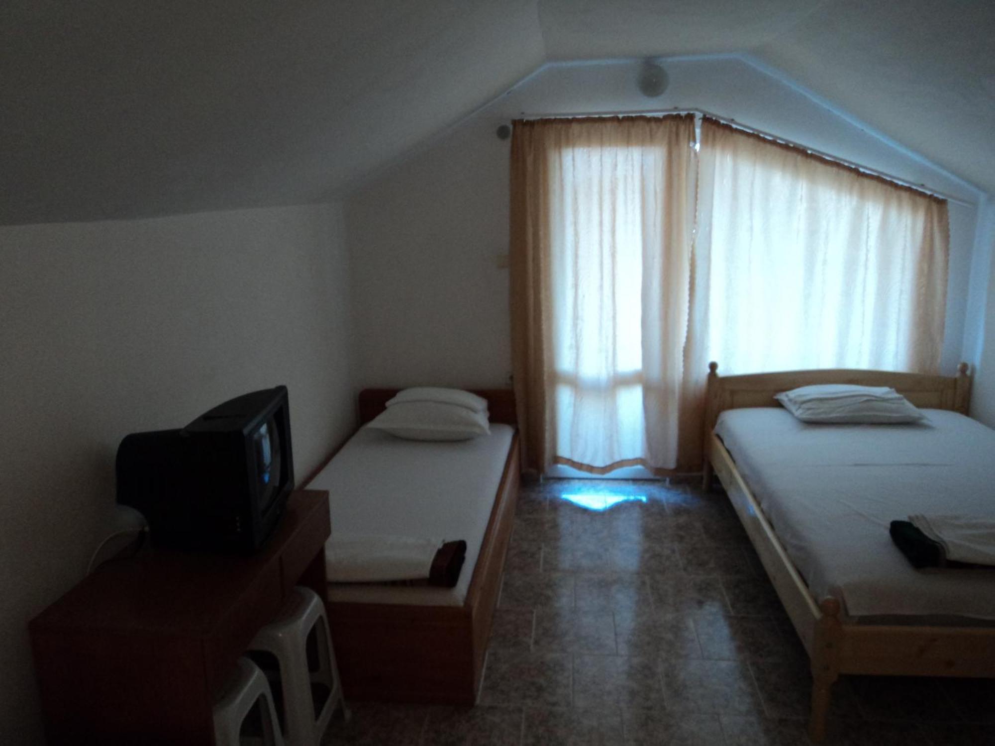 Guest House Drazhev Obzor Exteriör bild